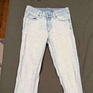 GAP Women's Light Wash Skinny Jeans